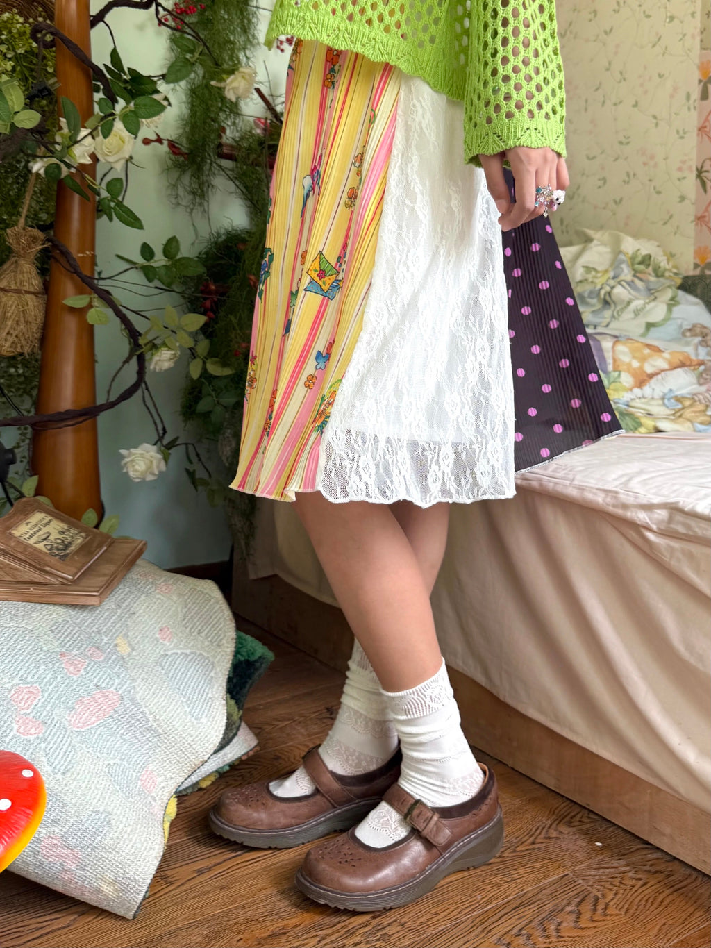 Polka-dot color-block pleated midi skirt