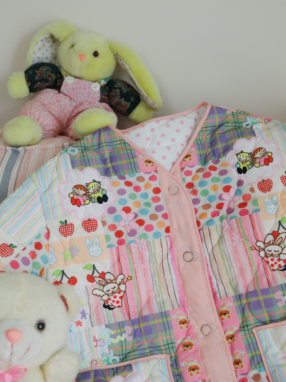 Quilted cotton coat with illustrated print