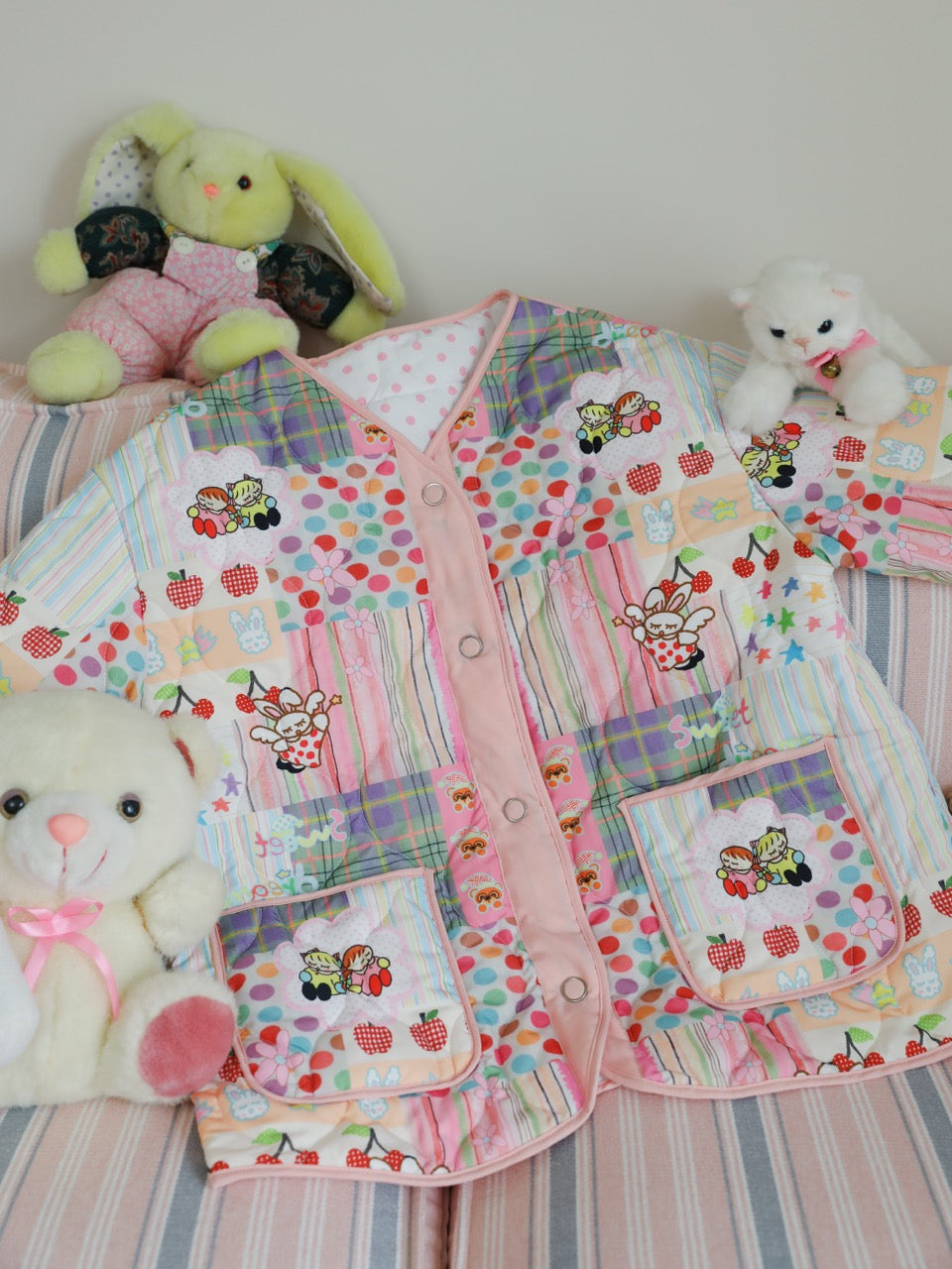 Quilted cotton coat with illustrated print