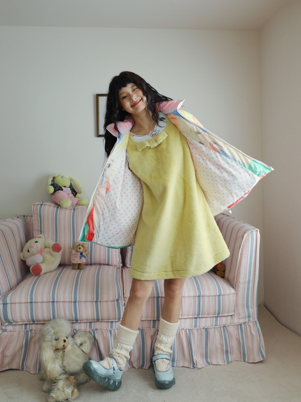 Color-block down jacket with a girl illustration