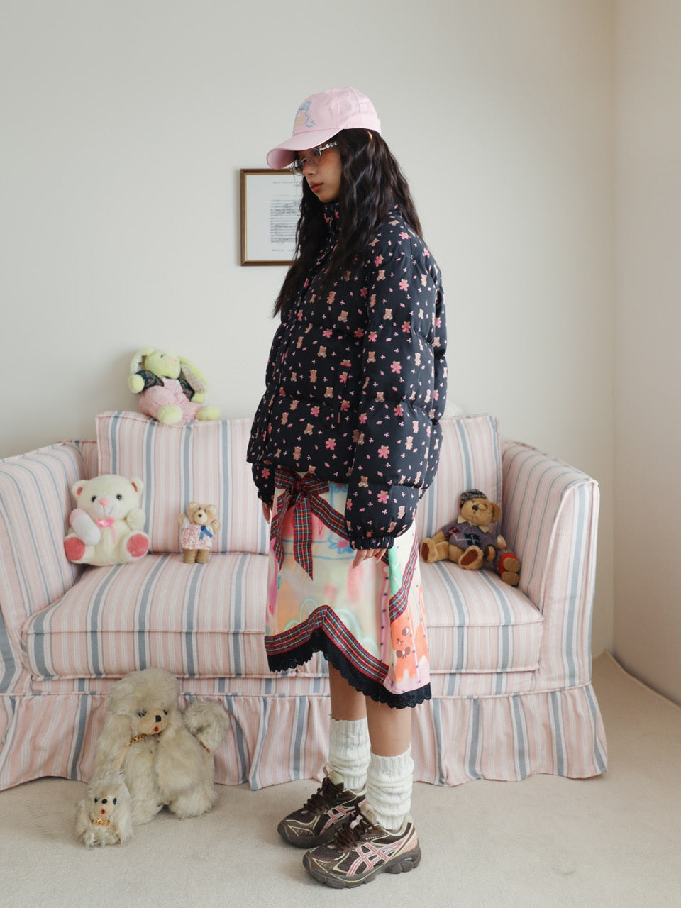 Illustrated lace midi skirt