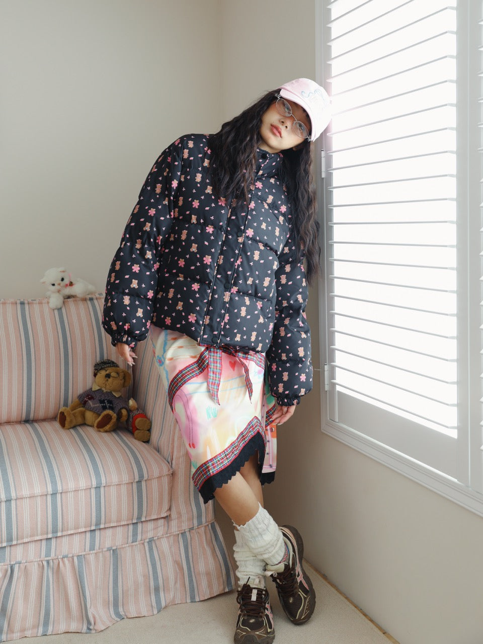 Illustrated lace midi skirt