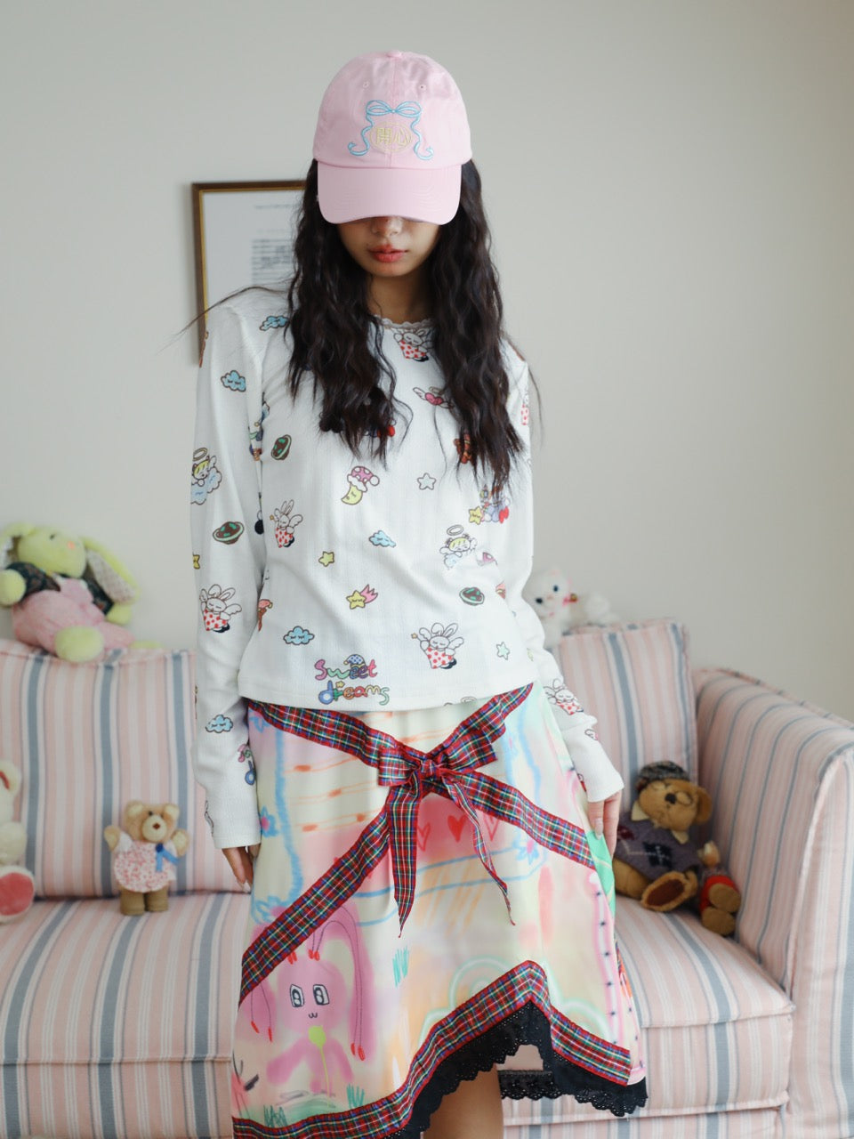 Illustrated lace midi skirt