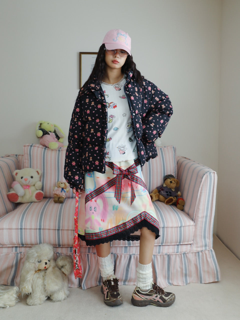 Illustrated lace midi skirt