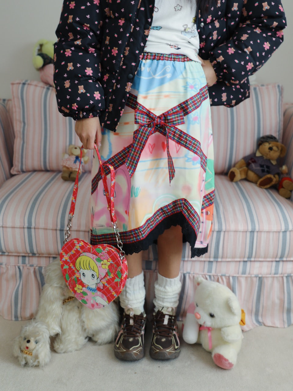 Illustrated lace midi skirt