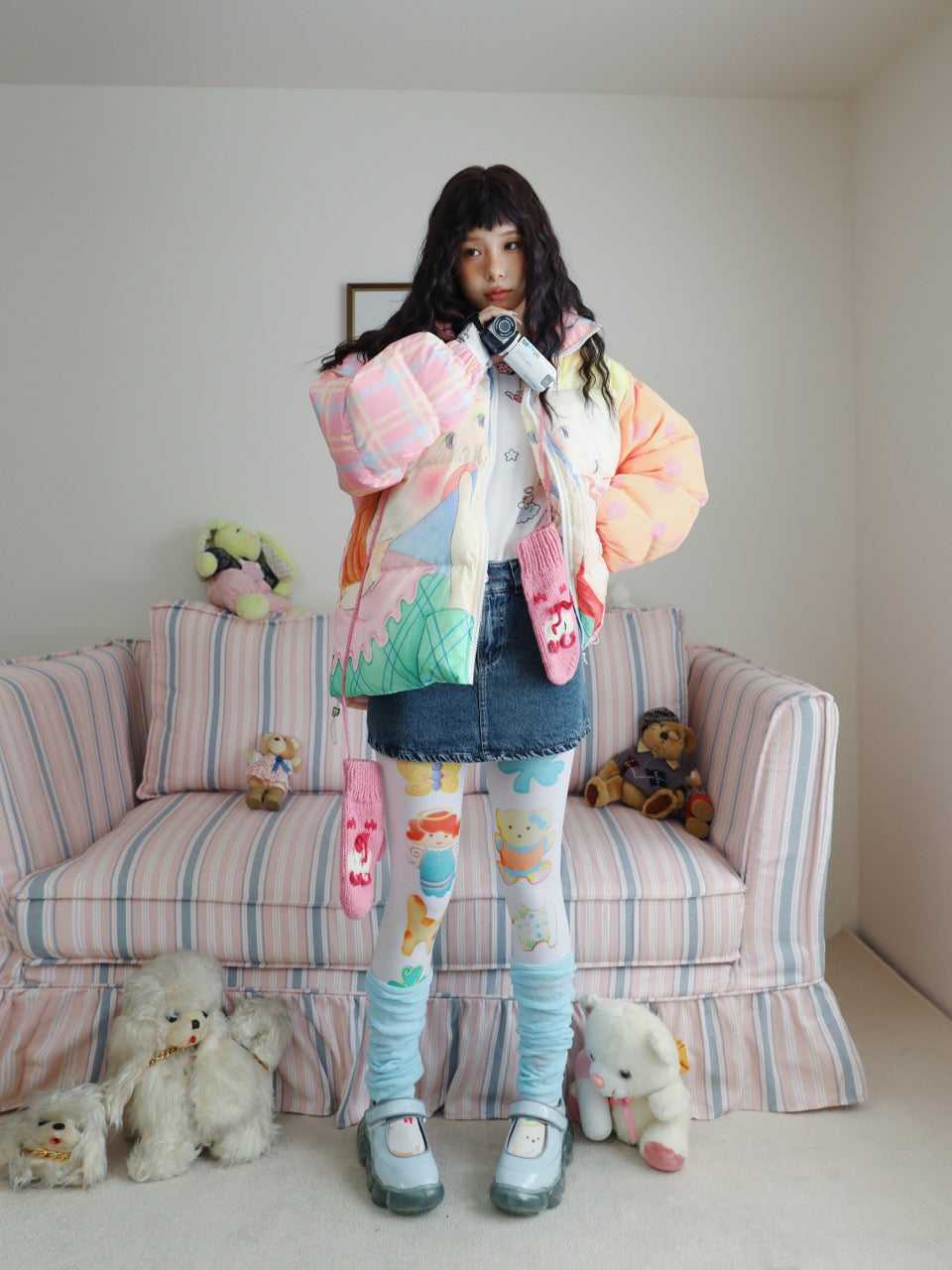 Color-block down jacket with a girl illustration