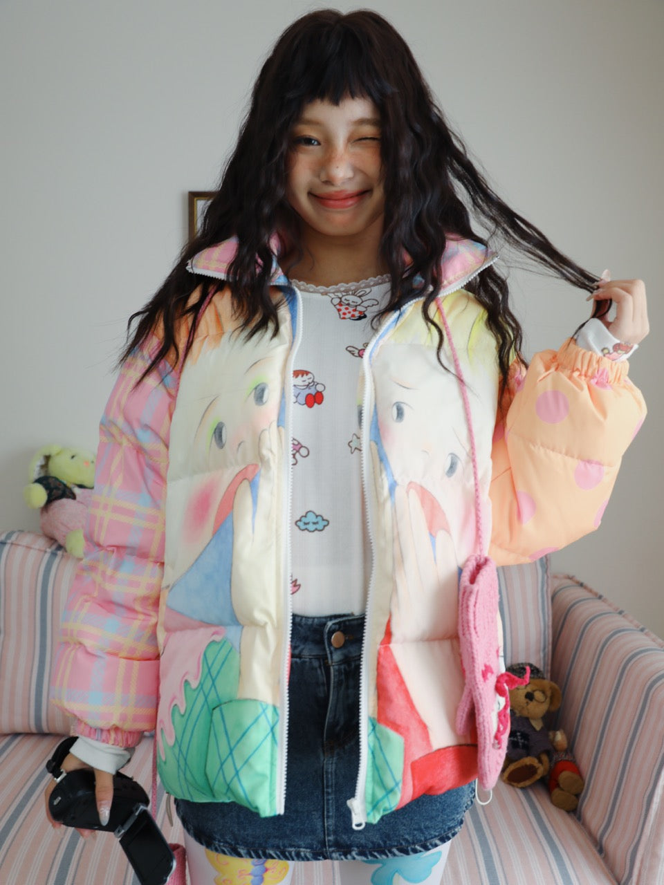 Color-block down jacket with a girl illustration